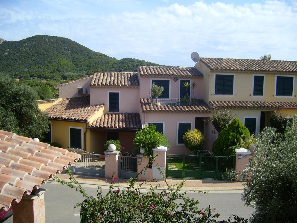 Casa Di Rosa Apartment Chia Exterior foto